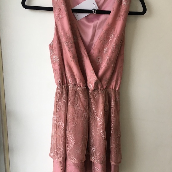 Gorgeous current lined flattering - Picture 2 of 3